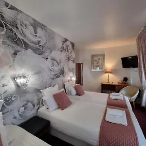 *** Hotel France Eiffel France
